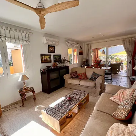 Casa Apsara Villa *